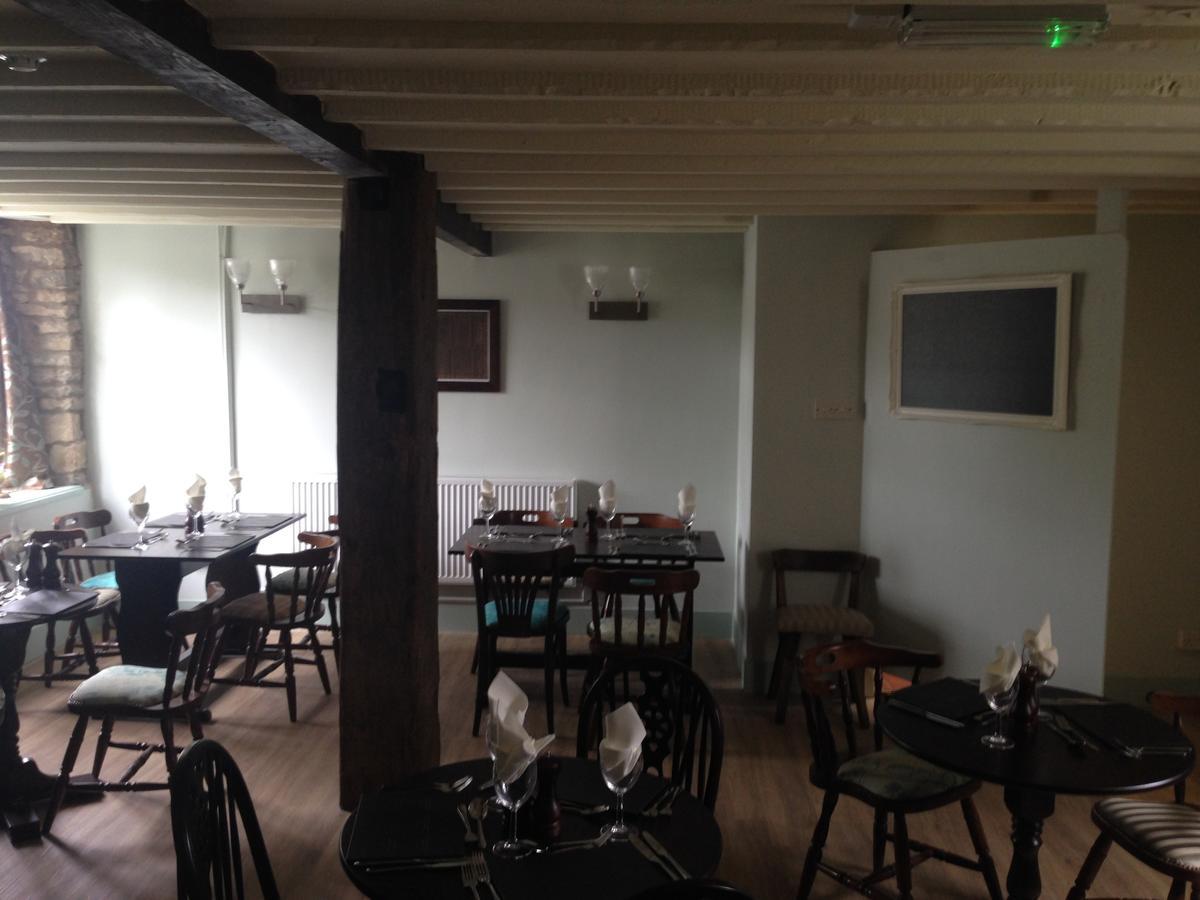 Mildmay Arms Queen Camel Exterior foto